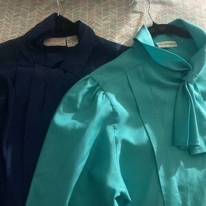 Kristen Blue Blouse 💙 willow Ridge bundle 💚2 for 1 price $$